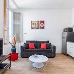 Bright 1 Bdr In The Old Town